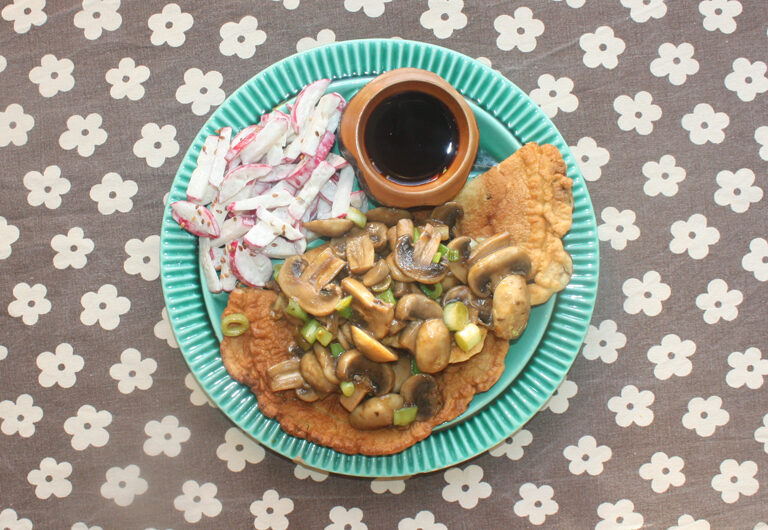 Koekelet met champignons en radijs